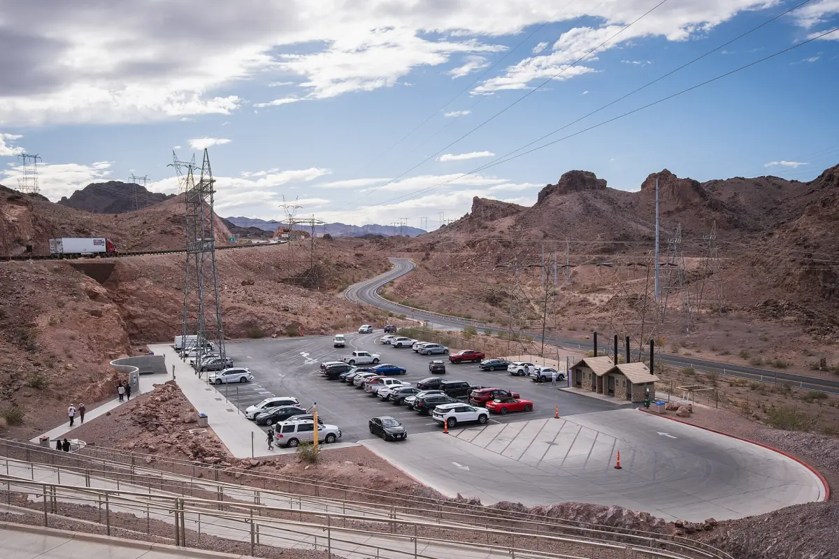 Visitor parking area for the Memorial Bridge walkway